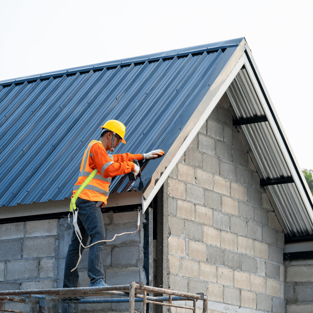 Buying Leads vs. Working With a Lead Gen Partner: What Ontario Contractors Should Know